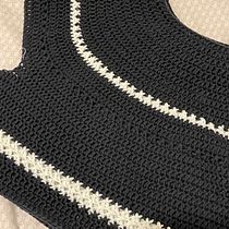 My project for course: Garment and Pattern Design with Top-Down Crochet. Projekt z dziedziny Projektowanie dodatków, Projektowanie mod,  Tkactwo, DIY, Sz i dełkowanie użytkownika Alexandra Trif - 02.02.2024