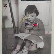 Mami bordada . Photograph, Paper Craft, Embroider, DIY, and Textile Design project by Lola Costas - 01.30.2024