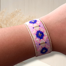 Mi proyecto del curso: Diseño de accesorios con cuentas: teje patrones elegantes. Accessor, Design, Arts, Crafts, Jewelr, Design, and Fiber Arts project by Alejandra Castro Calderon - 02.05.2024