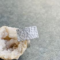 Mein Abschlussprojekt für den Kurs: Produktfotografie für Schmuck und kleine Objekte. Photograph, Product Photograph, Digital Photograph, E-commerce, and Commercial Photograph project by mareen_ledebur - 03.02.2024