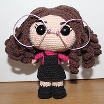 Mi proyecto del curso: Amigurumis: personas tejidas a crochet. Arts, Crafts, To, Design, Fiber Arts, Crochet, Amigurumi, and Textile Design project by claudia.garcia - 02.08.2024