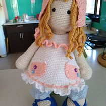 Mi proyecto del curso: Elaboración de muñecas amigurumi románticas Ein Projekt aus dem Bereich H, werk, Spielzeugdesign, Weben, Crochet, Amigurumi und Textildesign von Lucìa Di Bartolomeo - 13.02.2024