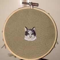Meu projeto do curso: Minibordado realista de pet. Jewelr, Design, Embroider, and Textile Design project by Thais Araújo - 02.16.2024