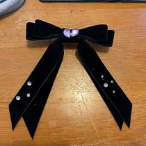 Mi proyecto del curso: Diseño de accesorios para el cabello. Un progetto di Design di accessori, Artigianato e Design di gioielli di Susana de León - 16.02.2024