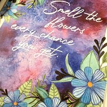 Smell the flowers every chance you get. Un progetto di Illustrazione tradizionale, Belle arti, Pittura e Pittura ad acquerello di Eva Wieneke - 17.02.2024