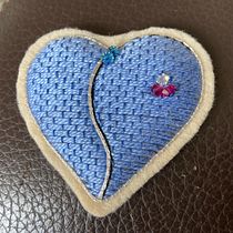 Mon projet du cours : Introduction à la technique de la broderie d'or. Projekt z dziedziny Trad, c, jna ilustracja i  Haft użytkownika Hélène Rose - 19.02.2024