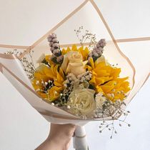 Mi proyecto del curso: Creación de ramos de flores desde cero. Interior Design, L, scape Architecture, Decoration, DIY, Floral, and Plant Design project by Valeria Paola - 02.17.2024