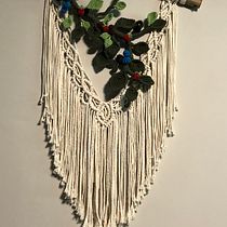 My project for course: 3D Macramé for Botanical Wall Hanging. Un proyecto de Artesanía, Interiorismo, Tejido, Macramé y Diseño textil de Sharon Dalton - 02.02.2024