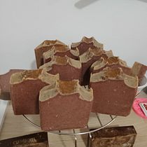 Mi proyecto del curso: Introducción a la elaboración de jabones artesanales creativos. Arts, Crafts, and DIY project by Josefina Ruiz postigo - 02.15.2024