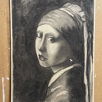 My project for course: Realistic Portraits Using Charcoal. Ilustração tradicional, Artes plásticas, Desenho, Desenho de retrato, e Desenho realista projeto de Marina Cvetkovic - 22.02.2024