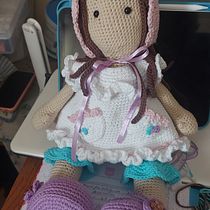 Mi proyecto del curso: Elaboración de muñecas amigurumi románticas Ein Projekt aus dem Bereich H, werk, Spielzeugdesign, Weben, Crochet, Amigurumi und Textildesign von maga_30092 - 21.02.2024