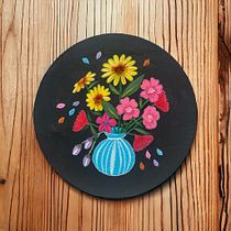 Mi proyecto del curso: Composición floral con acrílico y bordado. Ilustração tradicional, Pintura, Bordado, Pintura Acrílica, e Design têxtil projeto de cristinarodriguezgalobart - 01.03.2024