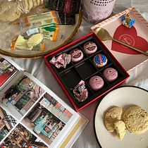 Flat Lay Lifestyle Photography: From Phone to Instagram. Social Media, Mobile Photograph, Digital Photograph, Mobile Marketing, Instagram, Content Marketing, Instagram Photograph, Instagram Marketing, Lifest, and le Photograph project by Faithlina - 03.04.2024