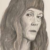 My project for course: Realistic Portrait with Graphite Pencil. Un progetto di Illustrazione tradizionale, Belle arti, Bozzetti, Disegno a matita, Disegno, Disegno di ritratti, Disegno realistico, Disegno artistico e Disegno anatomico di suzannembean - 02.03.2024