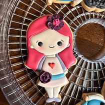 My project for course: Cookie Decoration with Royal Icing for Beginners. Design, Painting, and Art Direction project by najatnur16 - 03.05.2024