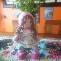 Mi proyecto del curso: Elaboración de muñecas amigurumi románticas. Un proyecto de Artesanía, Diseño de juguetes, Tejido, Crochet, Amigurumi y Diseño textil de Solange gonzález - 02.02.2024