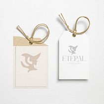 Mi proyecto del curso: Creación de un logotipo original desde cero ETERAL. Un projet de Design , Br, ing et identité, Design graphique , et Création de logos de Erika Amaya - 29.01.2024