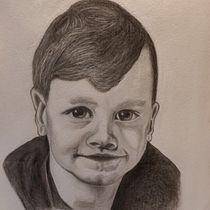 Mein Abschlussprojekt für den Kurs: Realistische Porträts mit Graphit Bleistift. Un progetto di Illustrazione tradizionale, Belle arti, Bozzetti, Disegno a matita, Disegno, Disegno di ritratti, Disegno realistico, Disegno artistico e Disegno anatomico di Andreas Meinhardt - 11.03.2024