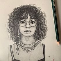 Mon projet du cours : Portrait réaliste au crayon : jouez avec les histoires et les émotions. Traditional illustration, Pencil Drawing, Drawing, Portrait Drawing, and Realistic Drawing project by Nina - 03.10.2024
