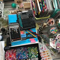 My project for course: Creating an Illustrated Brand: From the Idea to Merchandising. Un projet de Illustration traditionnelle, Br, ing et identité, Conception de personnages et Illustration numérique de Marcia Ford - 08.03.2024