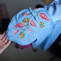 My project for course: Creative Embroidery: The Stitch Revolution. Un projet de Créativité, Broderie , et Design textile de g_massicotte - 11.03.2024