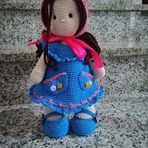 Il mio progetto del corso: Creazione di bambole amigurumi romantiche. Un proyecto de Artesanía, Diseño de juguetes, Tejido, Crochet, Amigurumi y Diseño textil de Egidia Ceccotti - 16.03.2024