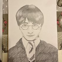 Il mio progetto del corso: Ritratto su blocco da disegno: esplora il volto umano. Sketching, Drawing, Portrait Drawing, Artistic Drawing, and Sketchbook project by givarevi - 03.17.2024
