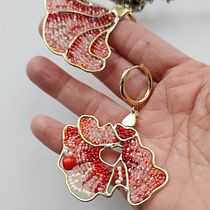 My project for course: Jewelry Making with Beadwork and Metal. Een project van Ontwerp van accessoires, Craft, Sieradenontwerp,  Modeontwerp y DIY van Marianna Vynar - 18.03.2024