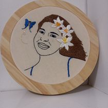 Meu projeto do curso: Retratos bordados em tecido. Embroider, and Textile Design project by Simone Dutra - 03.21.2024