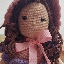 Mi proyecto del curso: Elaboración de muñecas amigurumi románticas. Un proyecto de Artesanía, Diseño de juguetes, Tejido, Crochet, Amigurumi y Diseño textil de Lorena Dávila - 23.03.2024