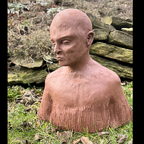My project for course: Introduction to Clay Figurative Sculpture. Artes plásticas, e Escultura projeto de Pickled Aliens Pottery - 27.03.2024