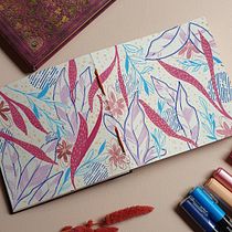 Mi proyecto del curso: Patrones botánicos en sketchbook: conquista la página en blanco. Ilustração tradicional, Pattern Design, Ilustração botânica, e Sketchbook projeto de Liliane Li - 28.03.2024