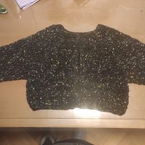 Mi proyecto del curso: Top-down: prendas a crochet de una sola pieza. Fashion Design, Fiber Arts, DIY, Crochet, and Textile Design project by Esther Valdés Castelo - 03.20.2024