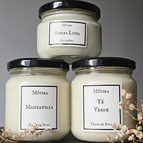 Mítika. Advertising, Photograph, Marketing, Social Media, Mobile Photograph, Product Photograph, Mobile Marketing, Instagram, Instagram Photograph, Lifest, and le Photograph project by atmariam - 03.30.2024