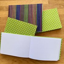 My project for course: Sketchbook Design and Binding. Un progetto di Illustrazione tradizionale, Artigianato, Rilegatura, DIY e Sketchbook di Neda Domuz - 04.04.2024