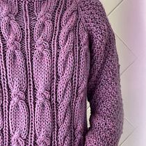 Mi proyecto del curso: Técnicas de punto trenzado para tejer prendas atemporales. Un progetto di Maglia e Textile Design di noenoepelaez - 08.04.2024