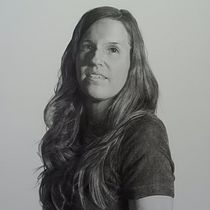 My project for course: Realistic Portrait with Graphite Pencil. Un progetto di Illustrazione tradizionale, Belle arti, Bozzetti, Disegno a matita, Disegno, Disegno di ritratti, Disegno realistico, Disegno artistico e Disegno anatomico di thomasrimmington - 10.04.2024