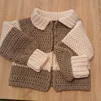 Il mio progetto del corso: Top-down: capi interi all'uncinetto. Fashion Design, Fiber Arts, DIY, Crochet, and Textile Design project by Anna Lisa Z - 04.12.2024