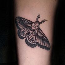 Mi proyecto del curso: ilustración polilla blackwork. Un projet de Illustration traditionnelle, Dessin, Illustration numérique, Conception de tatouage , et Dessin numérique de jorwis27 - 22.05.2024