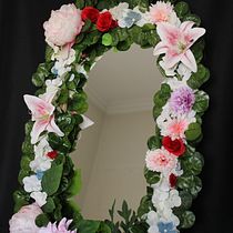 Meu projeto do curso: Arranjo para cabelo: crie seu acessório floral. Accessor, Design, Fashion Design, DIY, Floral, and Plant Design project by Mónica Judá Ramires - 04.20.2024