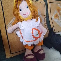 Mi proyecto del curso: Elaboración de muñecas amigurumi románticas. Un proyecto de Artesanía, Diseño de juguetes, Tejido, Crochet y Amigurumi de Rita Juárez - 22.04.2024