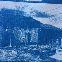 Mon projet du cours : Cyanotype : technique d'impression à la lumière. Un projet de Artisanat, Beaux Arts, Estampe, DIY , et Photographie argentique de sarondelph - 23.04.2024