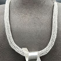 Mon projet du cours : Création de bijoux en crochet de fil en métal. Arts, Crafts, Fashion Design, Fiber Arts, DIY, Crochet, and Textile Design project by Véronique Duroux - 04.25.2024