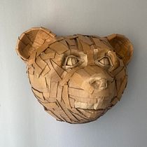 My project for course: Cardboard Sculptures for Beginners. Un progetto di Character design, Artigianato, Belle arti e Scultura di Mona Jakobsen - 28.04.2024