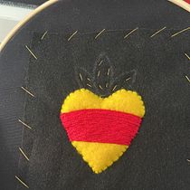 Mi proyecto del curso: Introducción al bordado de oro - CORAZÓN SACRO Ein Projekt aus dem Bereich Traditionelle Illustration und Stickerei von lourdesluque92 - 01.05.2024