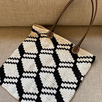 Diseño de patrones en crochet: encuentra tu propio estilo. Un progetto di Design di accessori, Pattern design, Fiber Art, DIY, Uncinetto e Textile Design di Valentina M - 01.05.2024