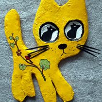 Mijn project van de cursus: Papier-maché voor beginners: beeldhouw een kleurrijk karakter. Traditional illustration, Character Design, To, Design, Art To, s, and Creating with Kids project by gva - 05.03.2024