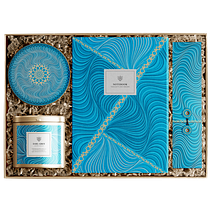 Mon projet du cours : Tahiti patterns. Design, Traditional illustration, Product Design, and Pattern Design project by Angie M - 05.05.2024