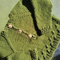 Mi proyecto del curso: Tejido de prendas infantiles con raglán top down. Design de moda, Tecido, Tricô, e Design têxtil projeto de Fer Arce - 05.05.2024
