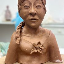 Mein Abschlussprojekt für den Kurs: Einführung in das Töpfern von figurativen Skulpturen. Artes plásticas, e Escultura projeto de essen - 07.05.2024